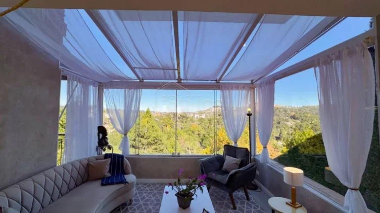 Imagem Casa de Condomínio em Campos do Jordão