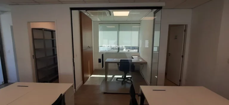 Imagem Conjunto comercial mobiliado - 182m2 no Paraíso