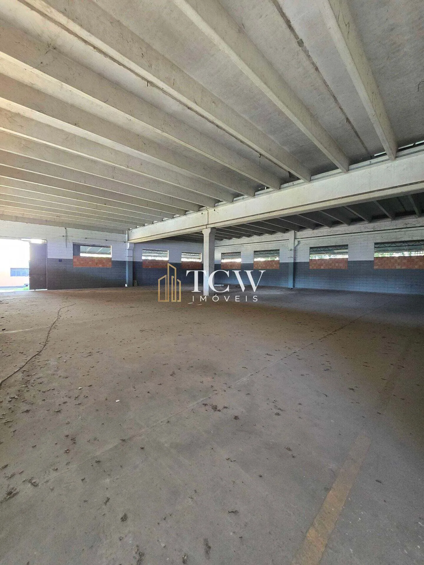 Imagem Galpão Industrial e Logístico à Venda em Itaquaquecetuba | 5.500 m² | São Paulo/SP