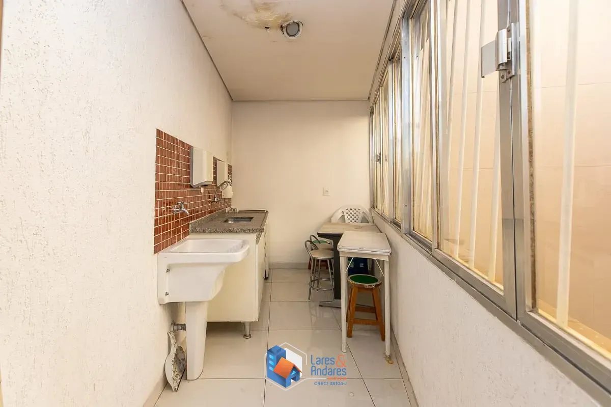 Imagem Conjunto comercial para venda em Centro, 353m²