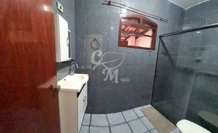 Imagem Casa com Quintal no Tulipas