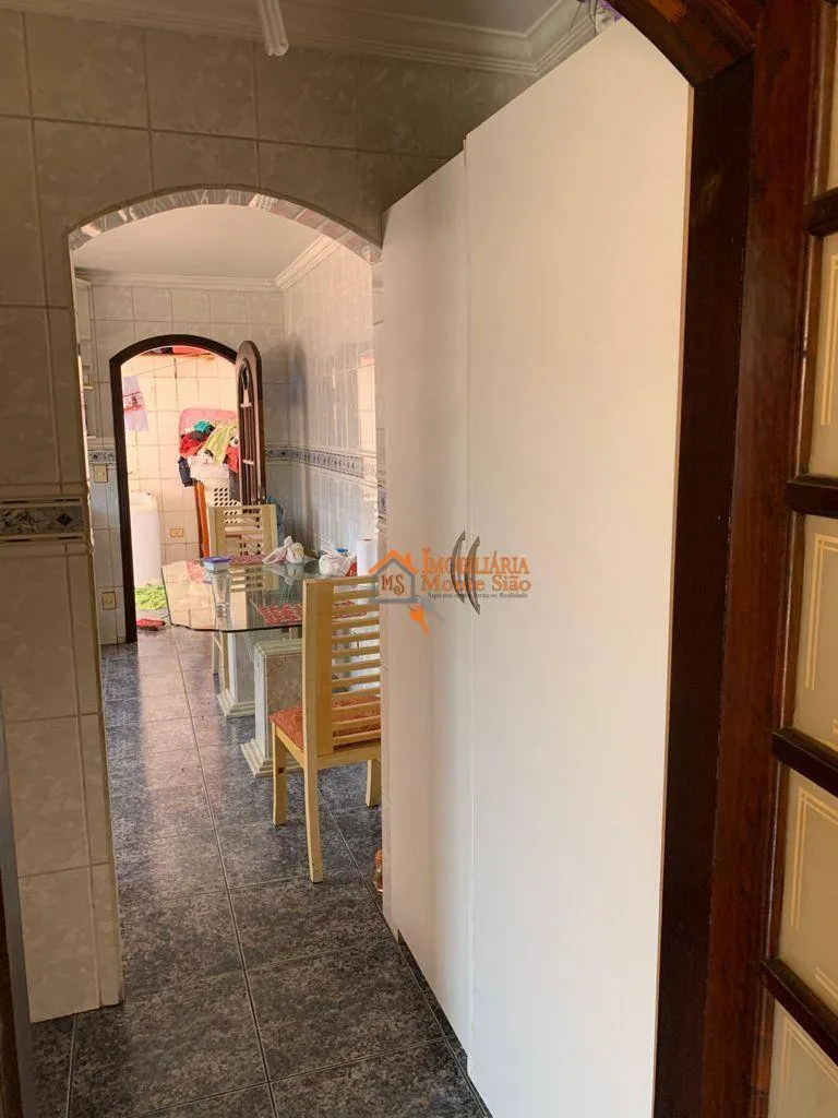 Imagem Sobrado com 6 dormitórios à venda, 200 m² por R$ 795.000,00 - Jardim Santa Bárbara - Guarulhos/SP