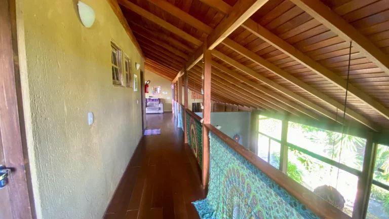 Imagem Oportunidade: Pousada Comercial à Venda na Praia da Gamboa, Garopaba-SC com Vista para o Mar!
