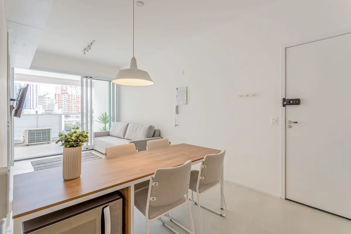 Imagem Apartamento com 2 Quartos para alugar, 67m² - Vila Madalena
