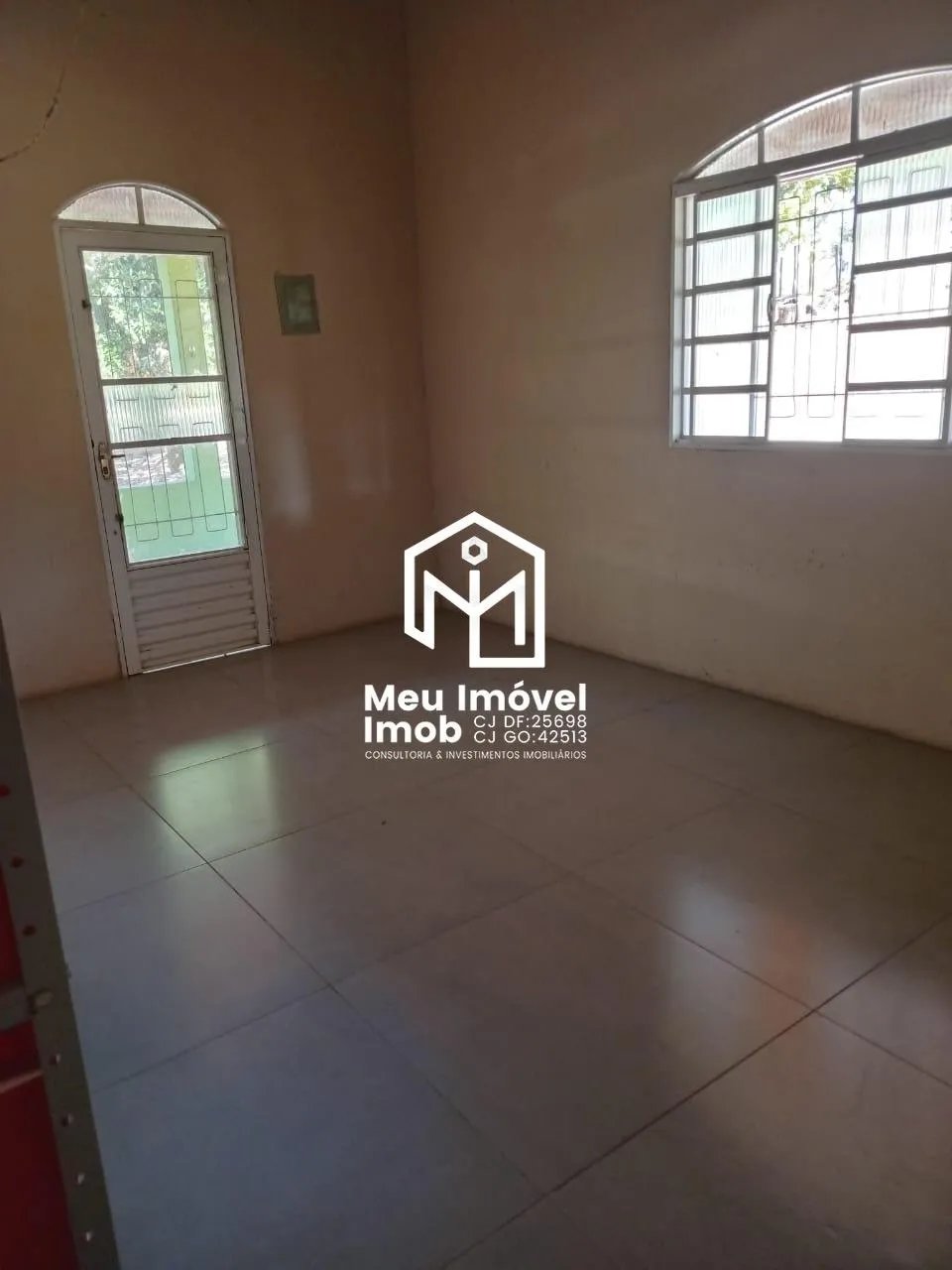 Imagem Fazenda 3 Quartos 1 Suíte 3 Vagas 200m² Luziânia/GO