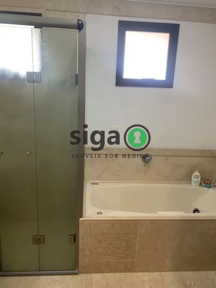 Imagem VENDE na Vila Andrade (Região do Morumbi) Apartamento com 4 Suítes, 4 vagas Fixas + Depósito