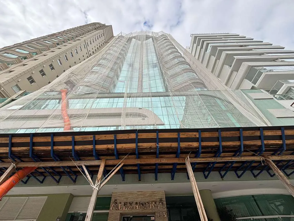 Foto do imóvel Apartamento à venda com 194m2 por R$ 2.950.000,00