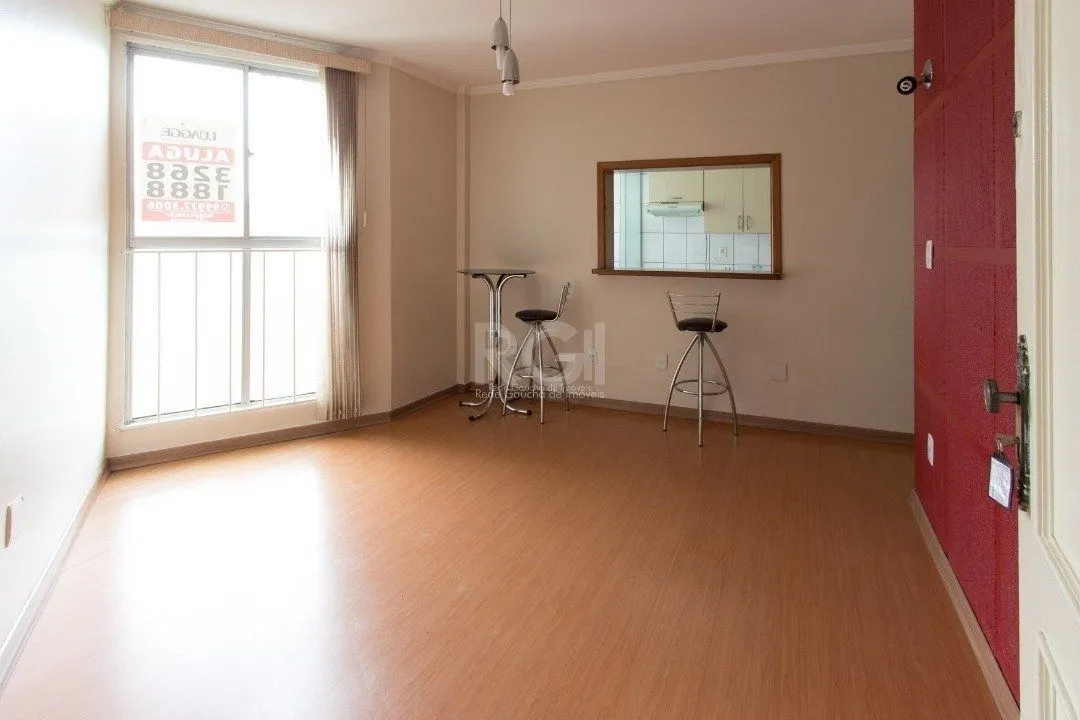 Imagem Apartamento de 2 dormitórios e 1 vaga de garagem no bairro Cristal.