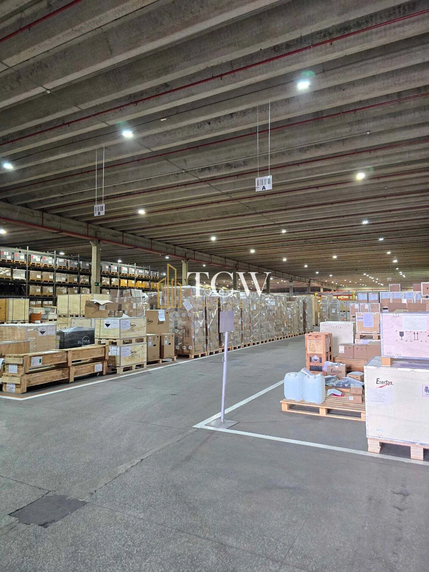 Foto do imóvel: Galpão Logístico e Industrial à venda em Água Chata | Guarulhos/SP | 24.500 m² em Água Chata