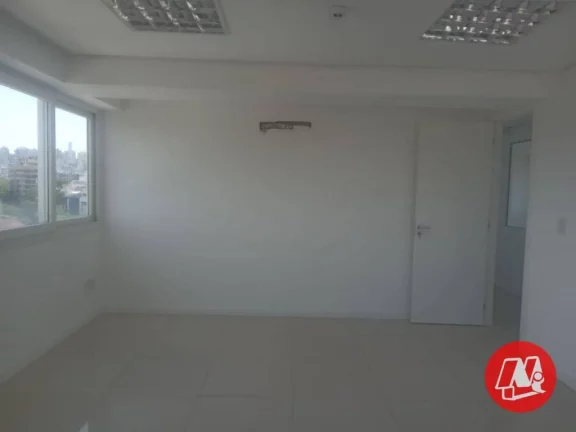 Imagem Aluga-se sala comercial de 100m² próximo ao Cobasi da Ipiranga