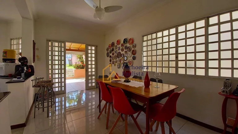 Imagem Casa com 4 dormitórios à venda - Margem Esquerda - Cachoeira Paulista/SP