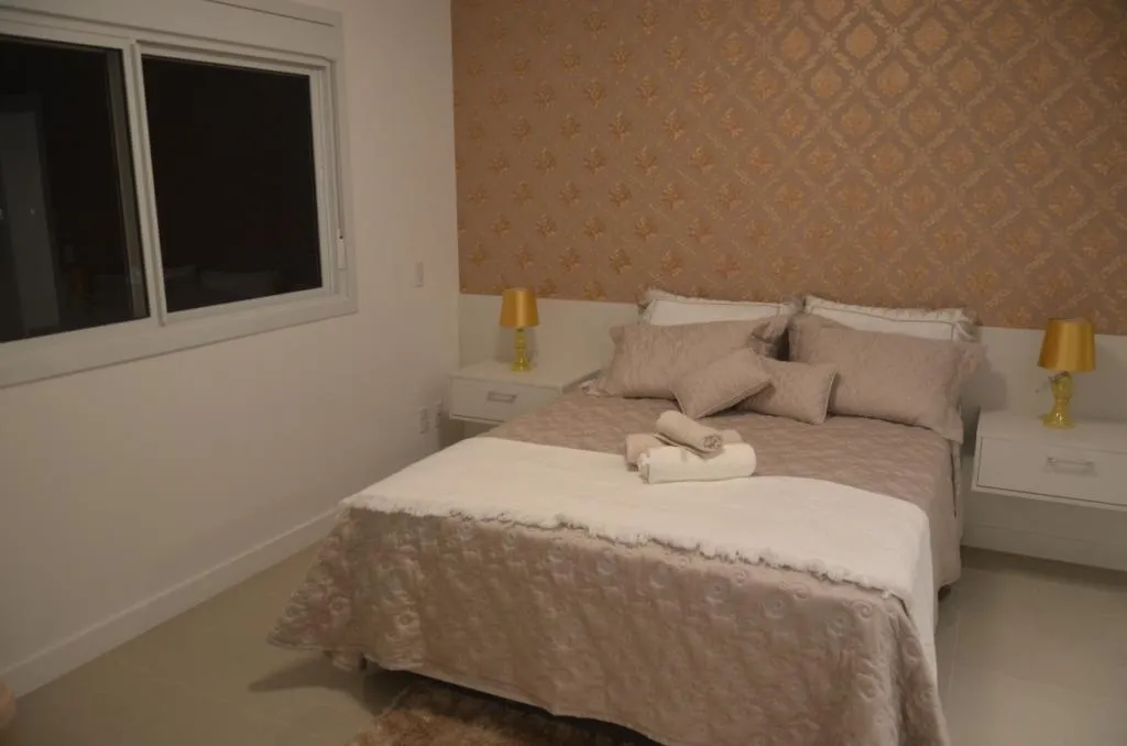 Imagem Apartamento 4 Dormitórios - Bairro Navegantes