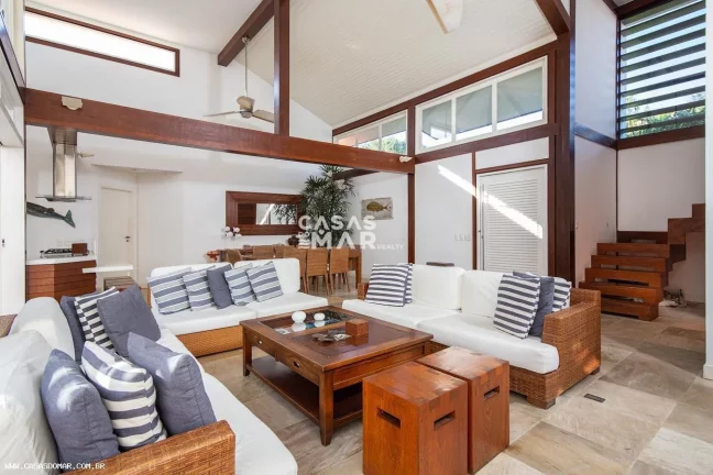 Imagem Casa em Condomínio para Temporada em Armação dos Búzios / RJ no bairro Manguinhos