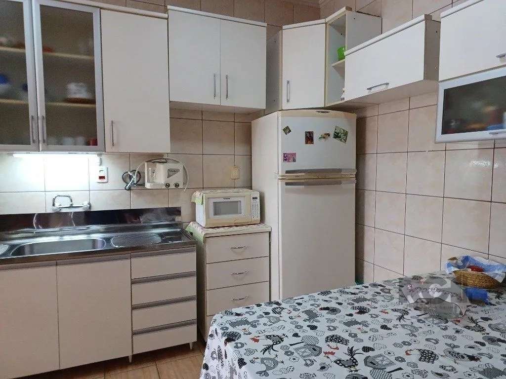 Imagem Casa averbada, ampla e ensolarada!