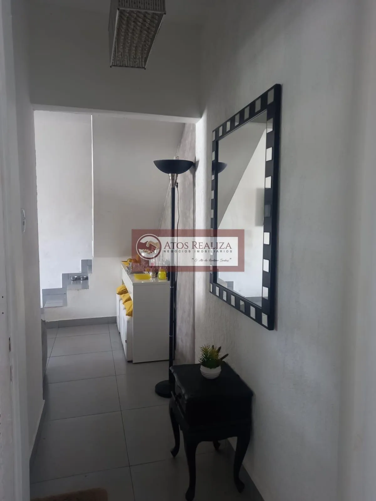 Imagem Sobrado à Venda no Parque Alto do Rio Bonito, SP - 4 Dorms, 680mil