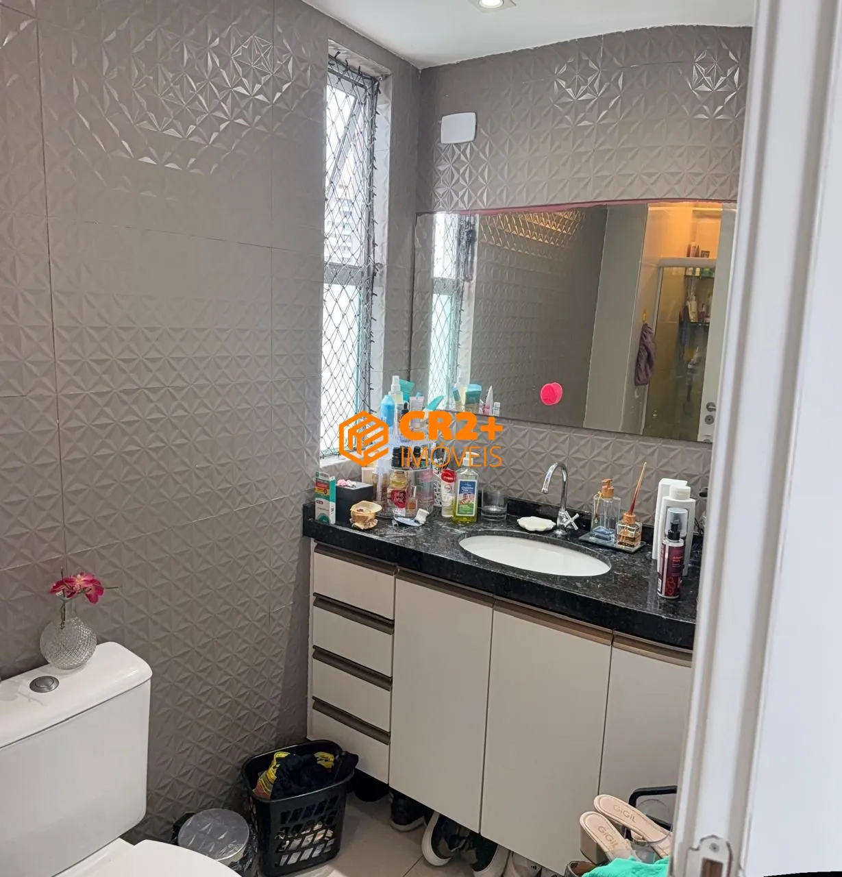 Imagem Vendo apartamento 03 quartos, 02 suites, 70m2, 01 vaga de garagem em Boa Viagem.