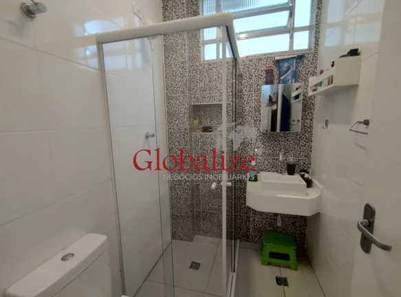Imagem Apartamento térreo, 2 dormitórios com suíte e porteira fechada no bairro do Embaré em Santos por R$480.000,00