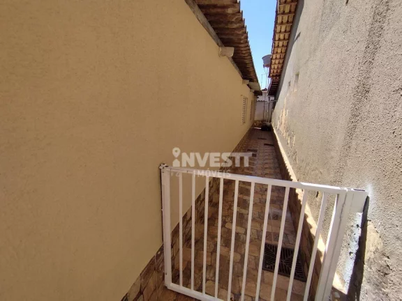 Imagem Casa com 2 dormitórios para alugar, 70 m² - Setor Gentil Meireles - Goiânia/GO