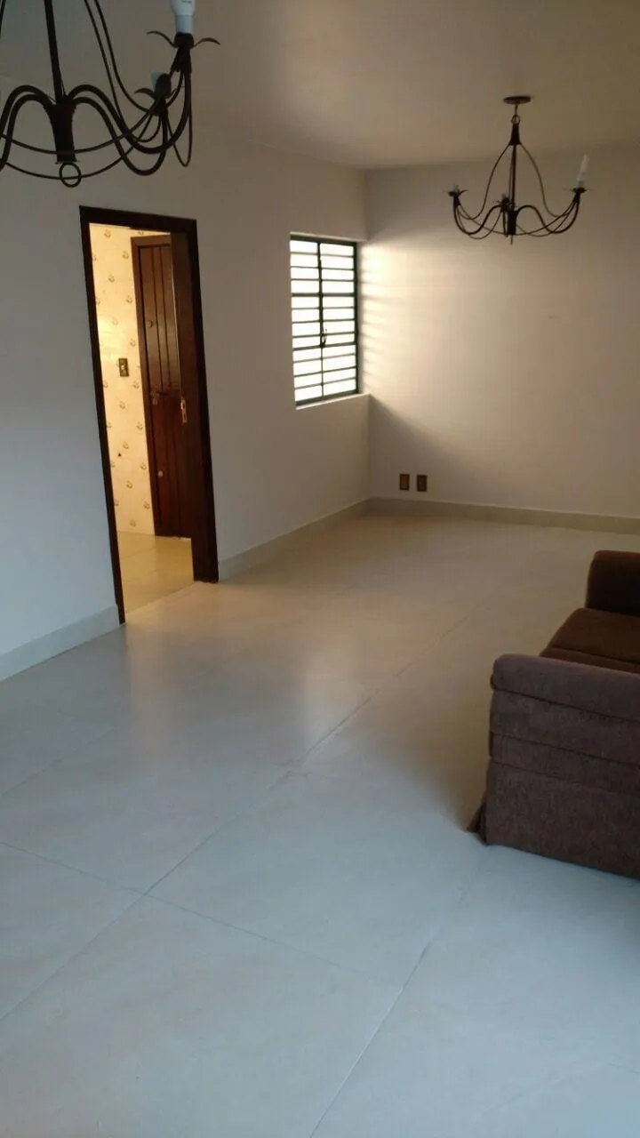 Imagem Casa à venda 3 Quartos, 1 Suite, 2 Vagas, 187.5M², Centro, Pindamonhangaba - SP