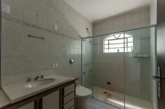 Imagem Casa com 3 Quartos para Alugar, 300 m² em Conjunto Residencial Vista Verde - São Paulo