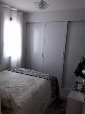 Imagem Vila Livieiro, 2 dormitórios, sacada, 1 vaga - Lazer com Piscina