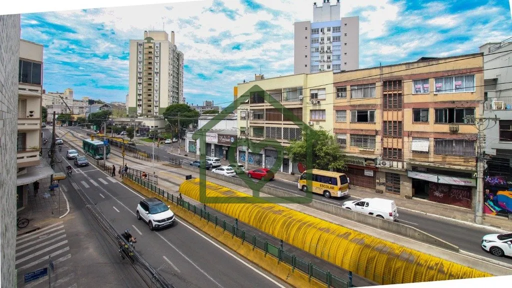 Imagem Apartamento amplo e no bairro Rio Branco, uma das regiões mais valorizadas de Porto Alegre. Com 135...