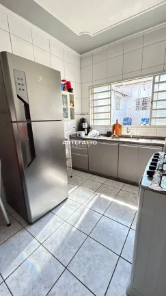 Imagem Casa com 3 dormitórios na Vila Raycos