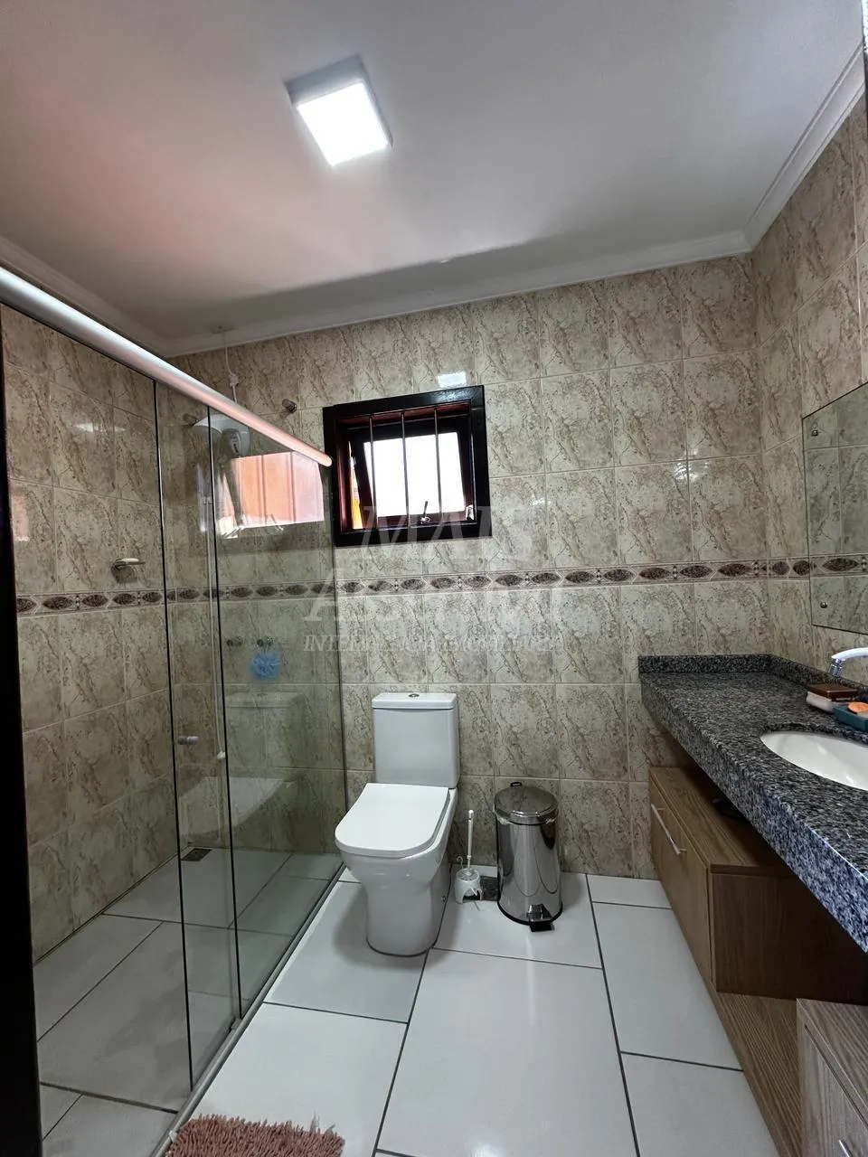 Imagem Casa 05 dormitórios para venda em Xangrilá