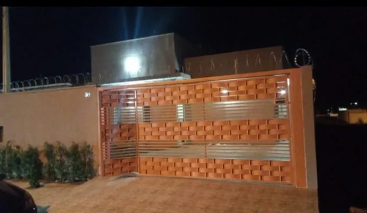 Foto do imóvel Casa à venda 3 Quartos, 2 Vagas, 250M², Vitória Vale III, Pindamonhangaba - SP