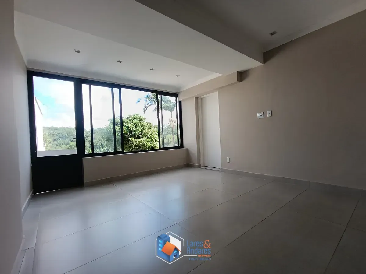 Imagem Casa para venda em Horto Florestal com 4 quartos, sendo 2 suítes, 156m²