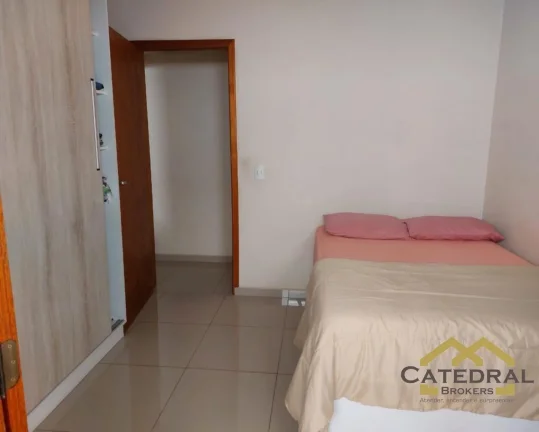 Imagem Casa com 2 Quartos, sendo 1 Suíte à venda por R$650.000,00 - 210m² - Jardim Guanabara - Jundiaí/SP