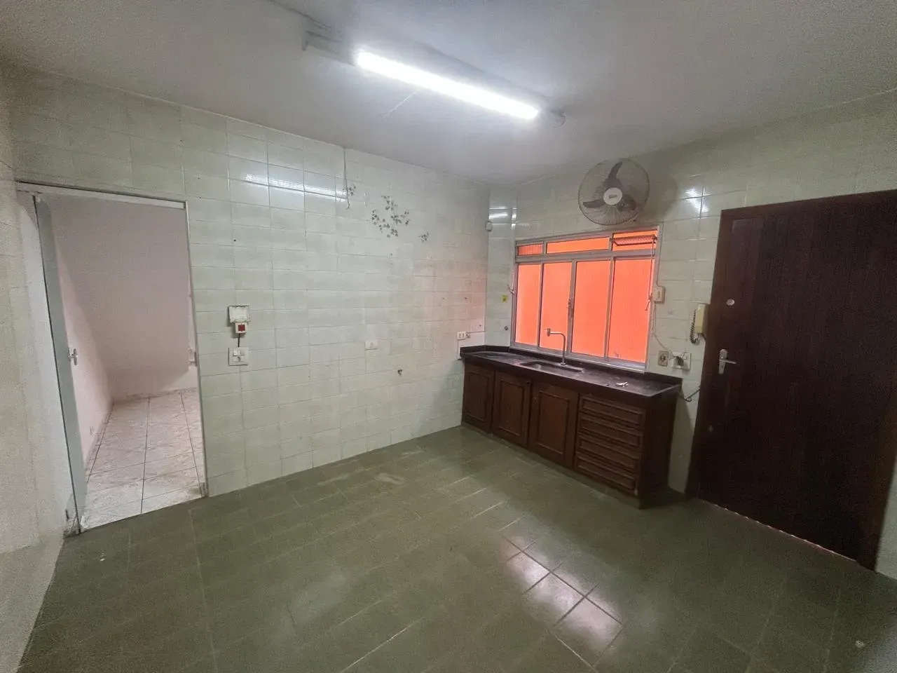 Imagem Casa com 2 Quartos para Alugar, 90 m² em Vila Anastácio - São Paulo