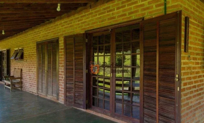 Imagem Sítio com 7 dormitórios à venda, 25000 m² por R$ 2.710.000,00 - Camanducaia - Camanducaia/MG