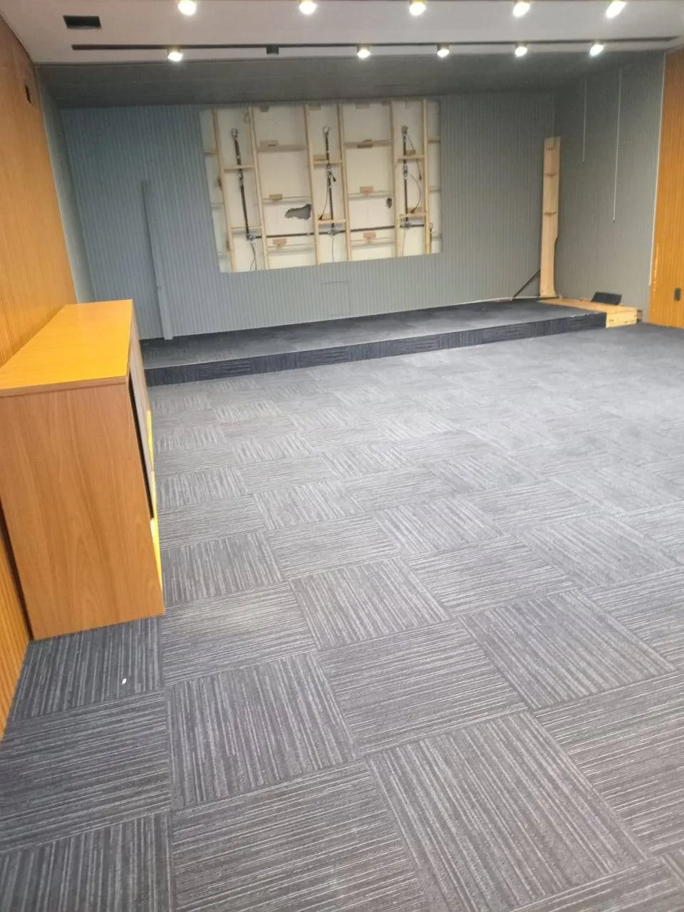 Imagem Galpão Industrial Preparado para Setor Farmacêutico em Barueri - SP