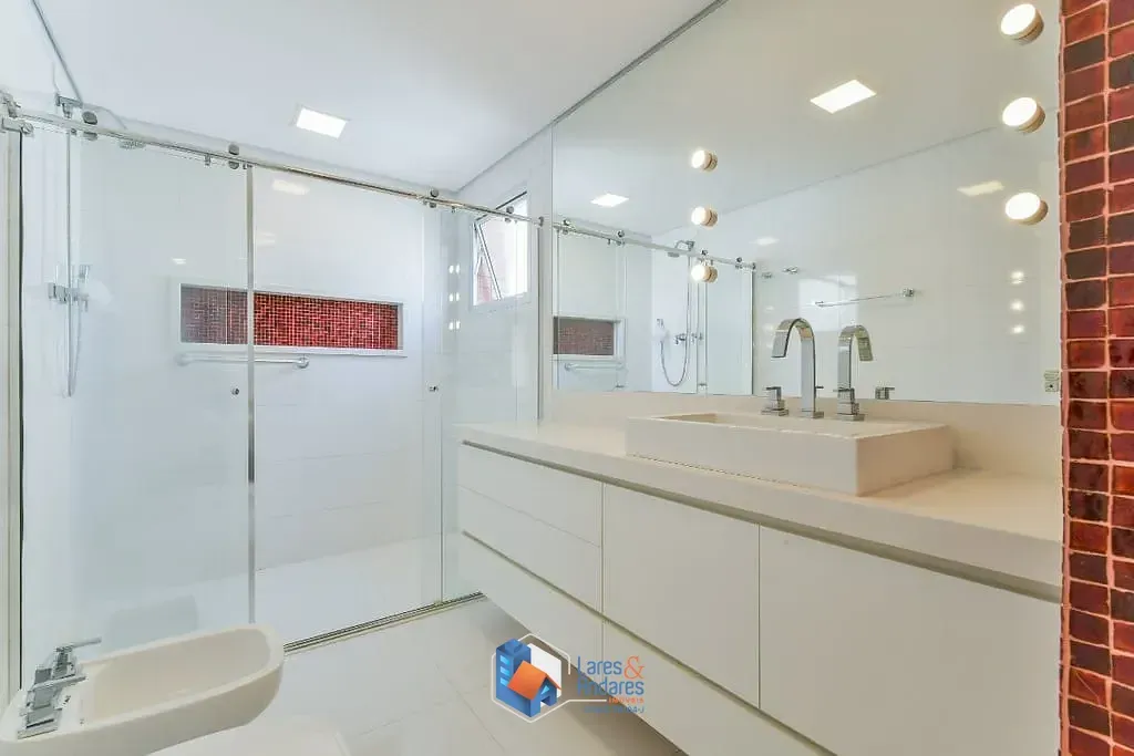 Imagem Apartamento à venda 3 Quartos 3 Suites 3 Vagas 209M² Vila Nova Conceição São Paulo - SP