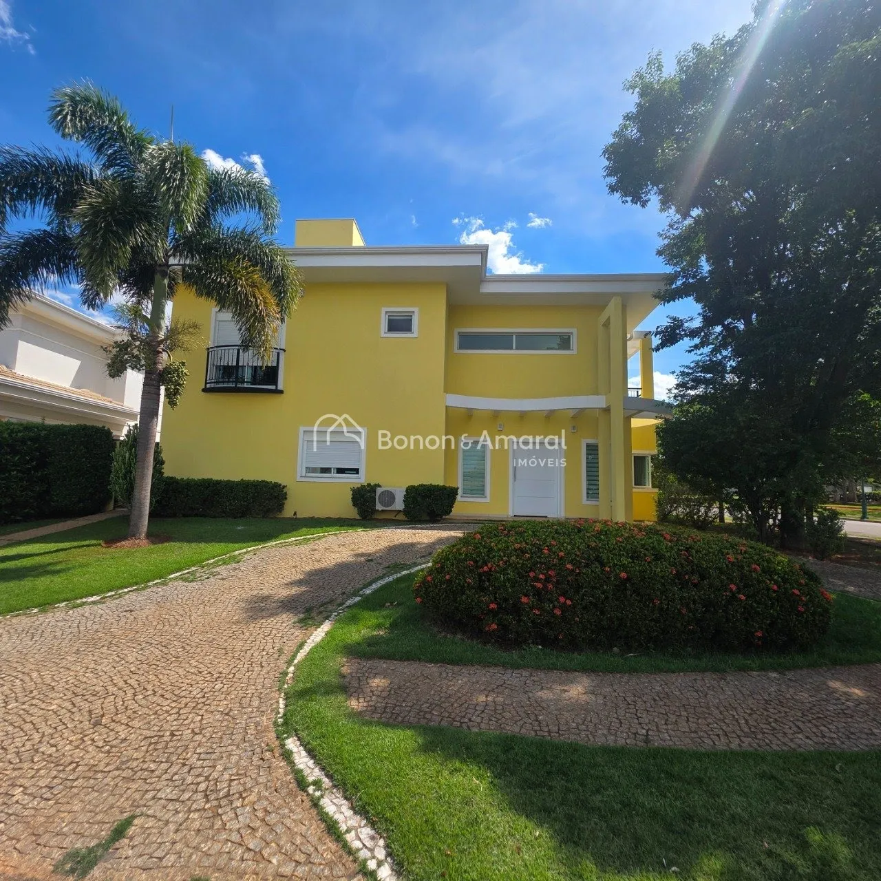 Foto do imóvel Sobrado com 316m², 4 suítes, 3 com closet, com piscina em Barão Geraldo em Rua Jose Decourt Homem de Mello, 105 - Residencial Estância Eudóxia (barão Geraldo), Campinas - SP
