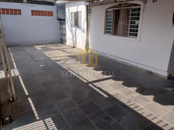 Imagem Casa Bem Espaçosa à Venda em Santana – São José dos Campos! 3 dormitórios | 1 suíte | Garagem para até 5 carros! Você e sua família merecem mais conforto, espaço e tranquilidade!