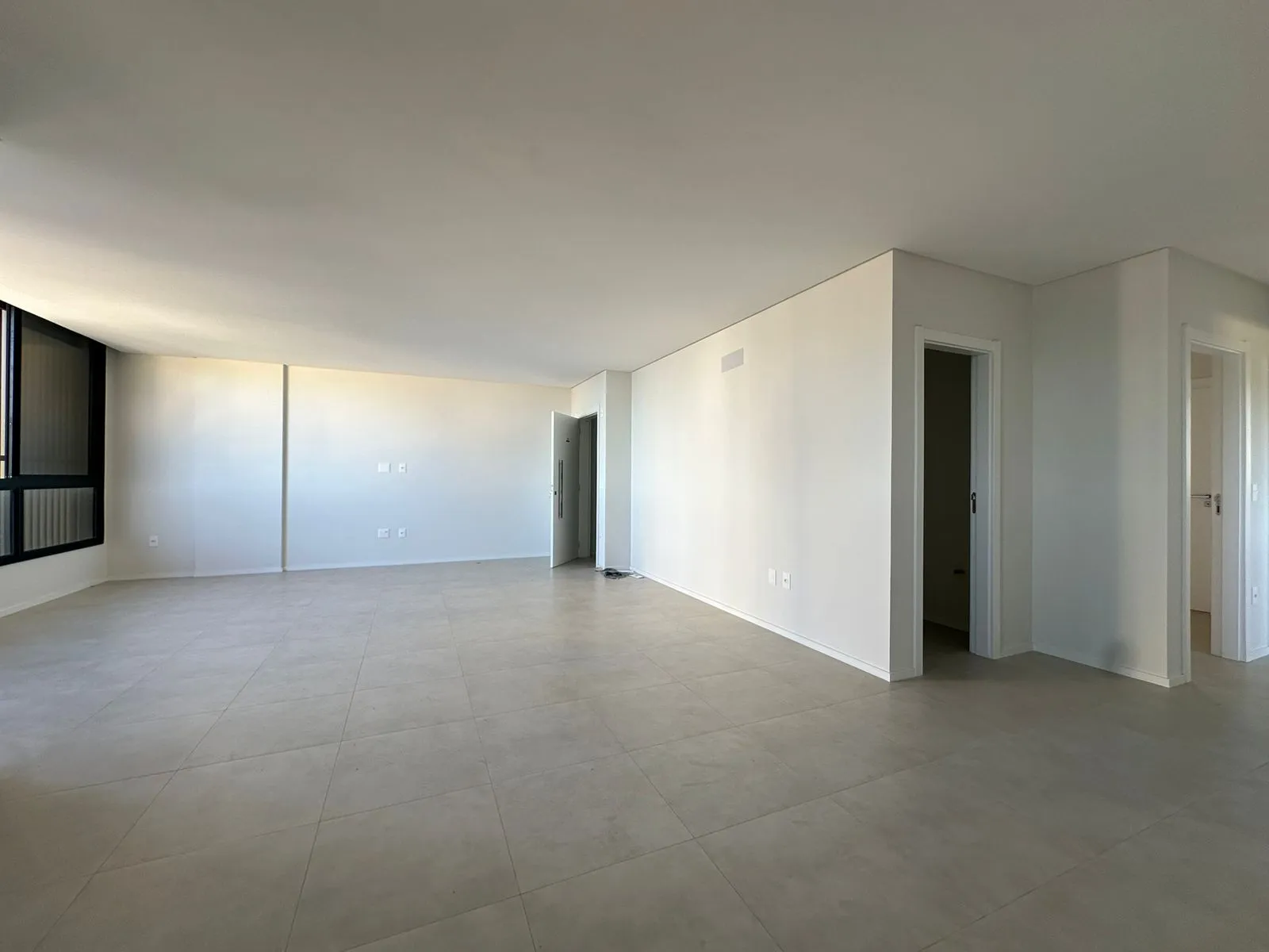 Imagem Apartamento com vista para o mar à venda com 116m2 por R$ 1.640.000,00