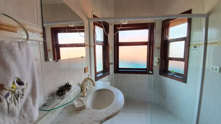 Imagem Excelente Casa em condomínio Fechado - Bairro Horto