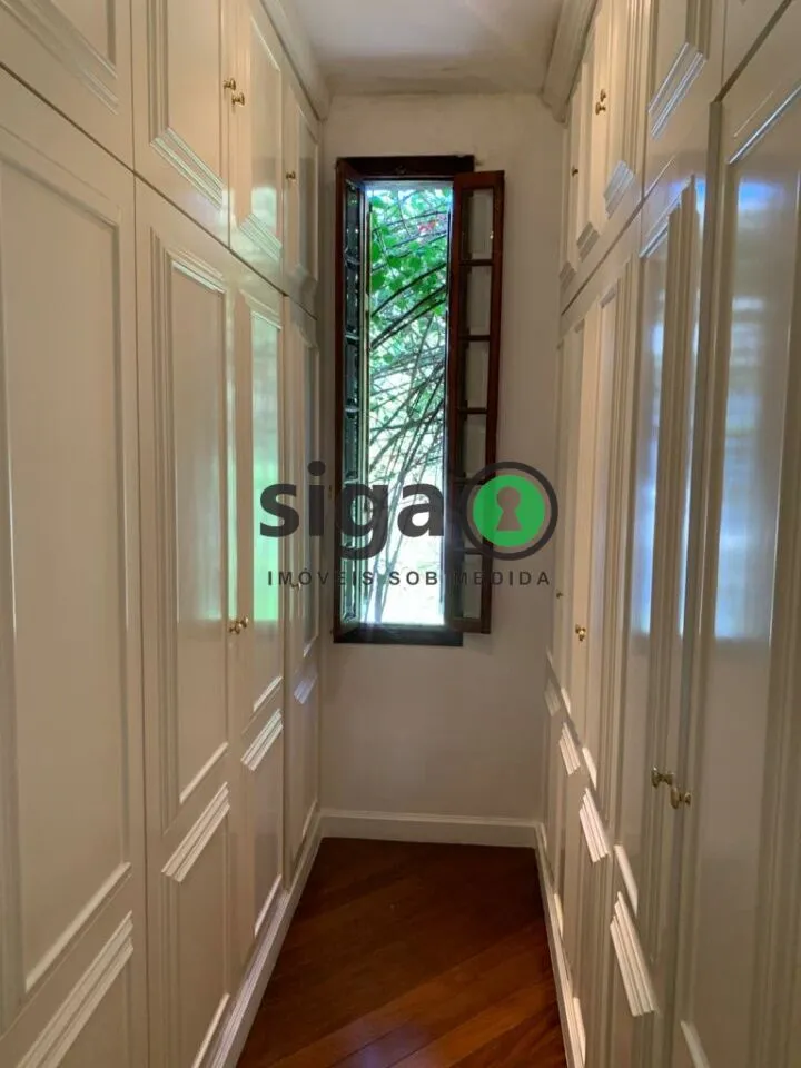 Imagem Casa Sobrado á Venda - 300 m², 3 suítes, 2 vagas no Jardim Paulistano !
