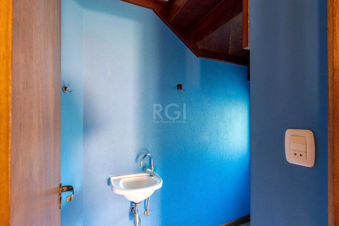 Imagem Casa Condominio para Venda - 174.34m², 3 dormitórios, sendo 1 suites, 2 vagas - Espírito Santo