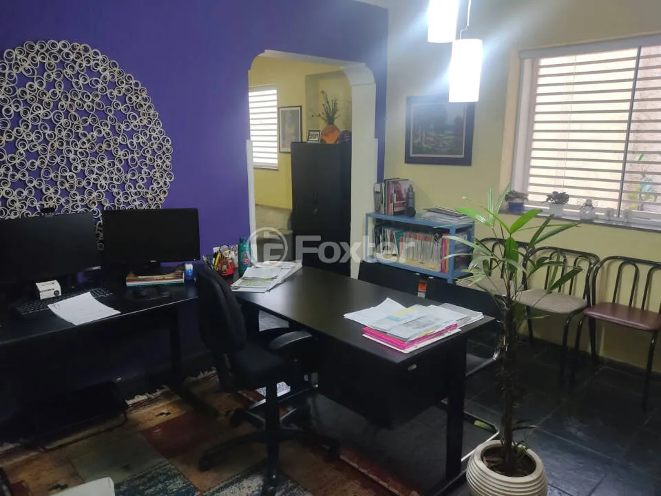 Imagem Casa Santana - 240M², 4 Dorms, 10 Vagas.