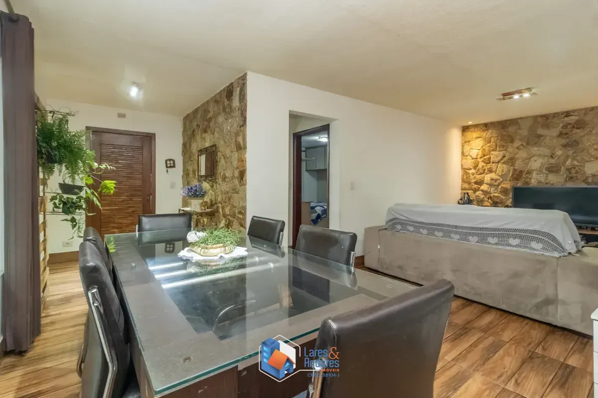 Imagem Casa de vila para venda em Chácara Inglesa com 4 quartos, sendo 1 suíte, 350m²