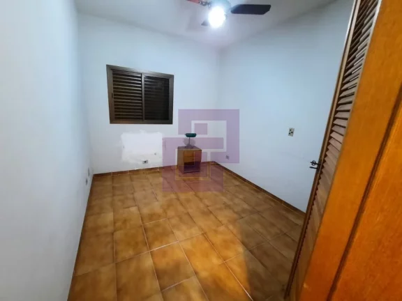 Imagem Enseada,uma quadra da Praia!!!!!!!!