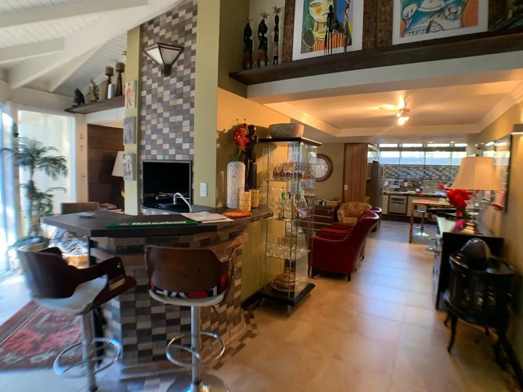 Imagem Casa para Venda - 420m², 3 dormitórios, sendo 1 suites, Ipanema