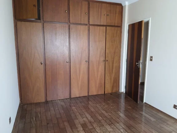 Imagem Ótimo apartamento na região central de Piracicaba com 03 dormitórios com armários, sendo 01 suí...