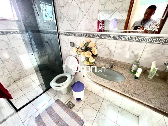 Imagem Sobrado à venda, 247 m² por R$ 1.100.000,00 - Jardim América - Goiânia/GO