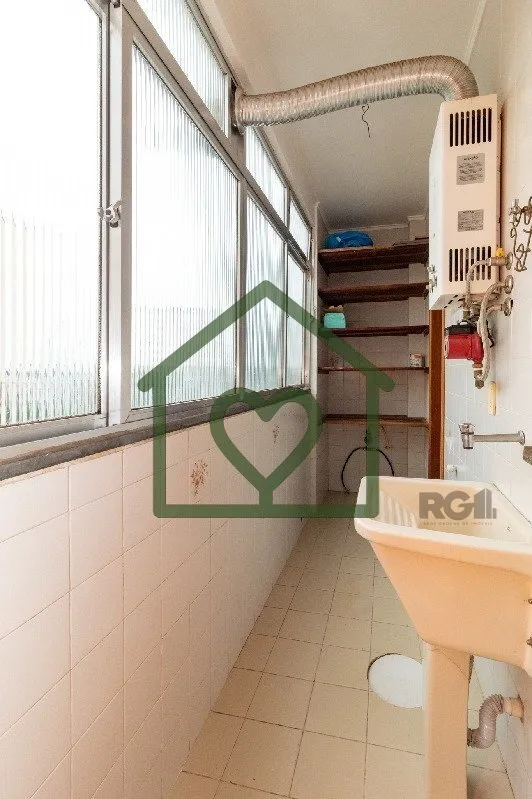 Imagem Apartamento no bairro Cristo Redentor, de 75 m² no 3º andar. Imóvel com 2 dormitórios, sala, coz...