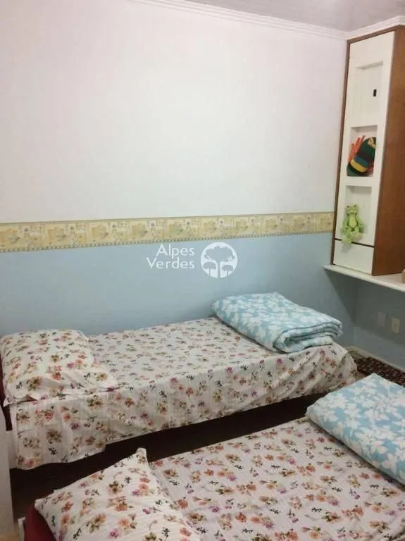 Imagem Vende-se casa com 3 dormitórios no condomínio dos Lagos em Gramado