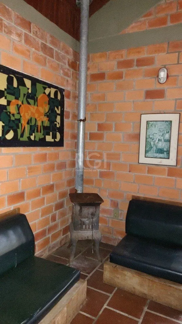 Imagem Sito à venda no Lami, com casa com quartos, 1 banheiro e piscina